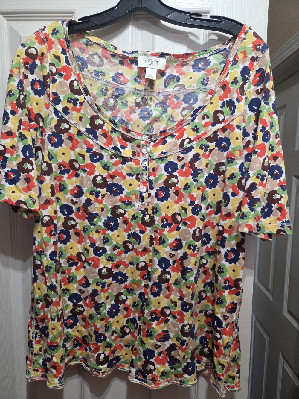 LOFT Short-Sleeve Floral Button Henley Tee in Multi-Color